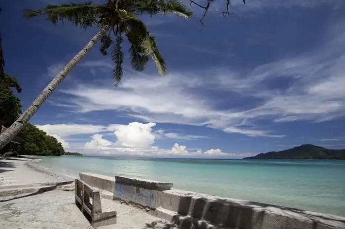 Pantai Natsepa, Destinasi Wisata Bahari Favorit di Ambon