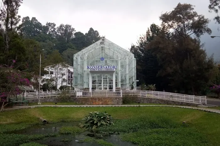 Tempat Wisata di Jawa Barat yang Menawarkan Pesona Alam dan Aktivitas Menarik